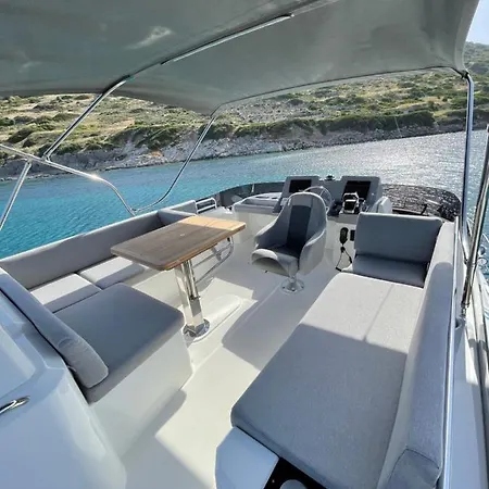 Renas Yacht Tekne *