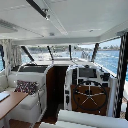 Renas Yacht Tekne *